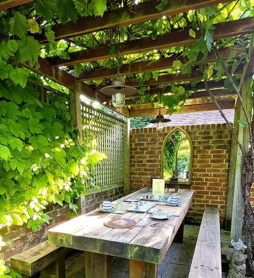 The Old School B&B Chichester Bagian luar foto