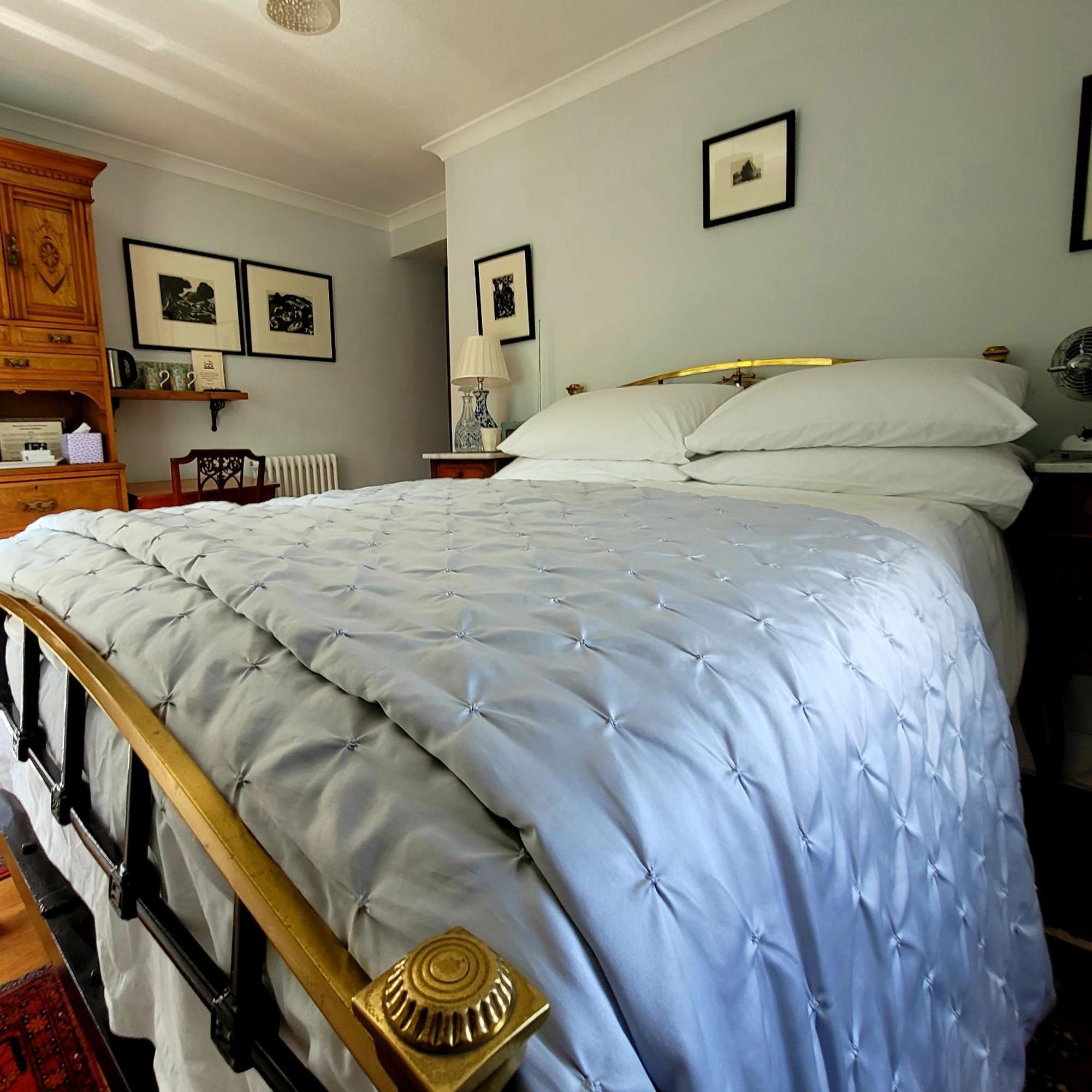 The Old School B&B Chichester Ruang foto