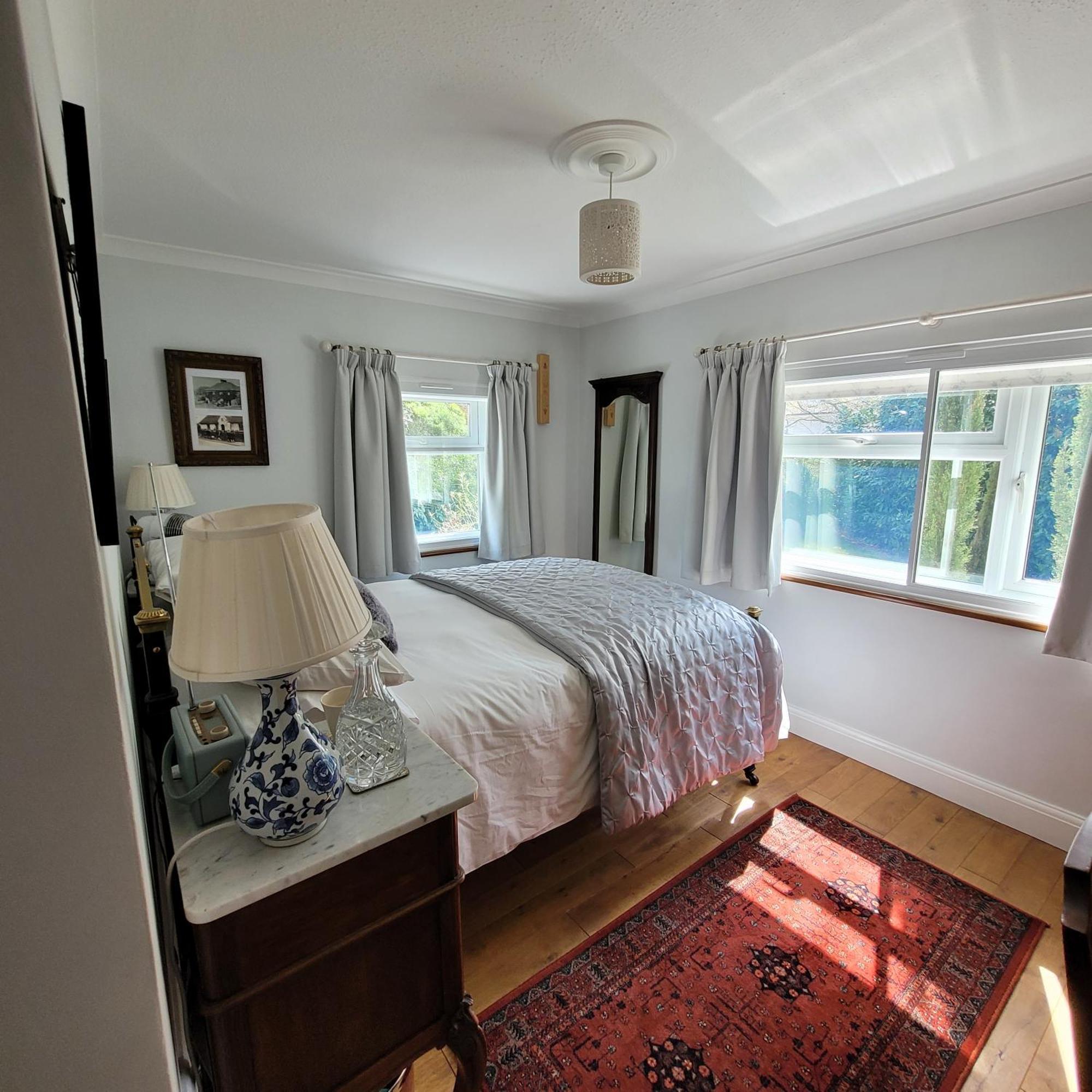 The Old School B&B Chichester Ruang foto