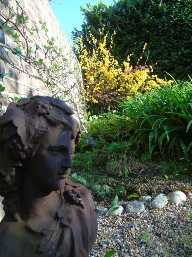 The Old School B&B Chichester Bagian luar foto